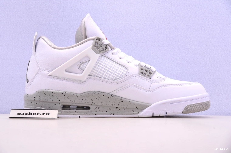 White  4 Jordan CT8527-100 Retro Oreo 1112